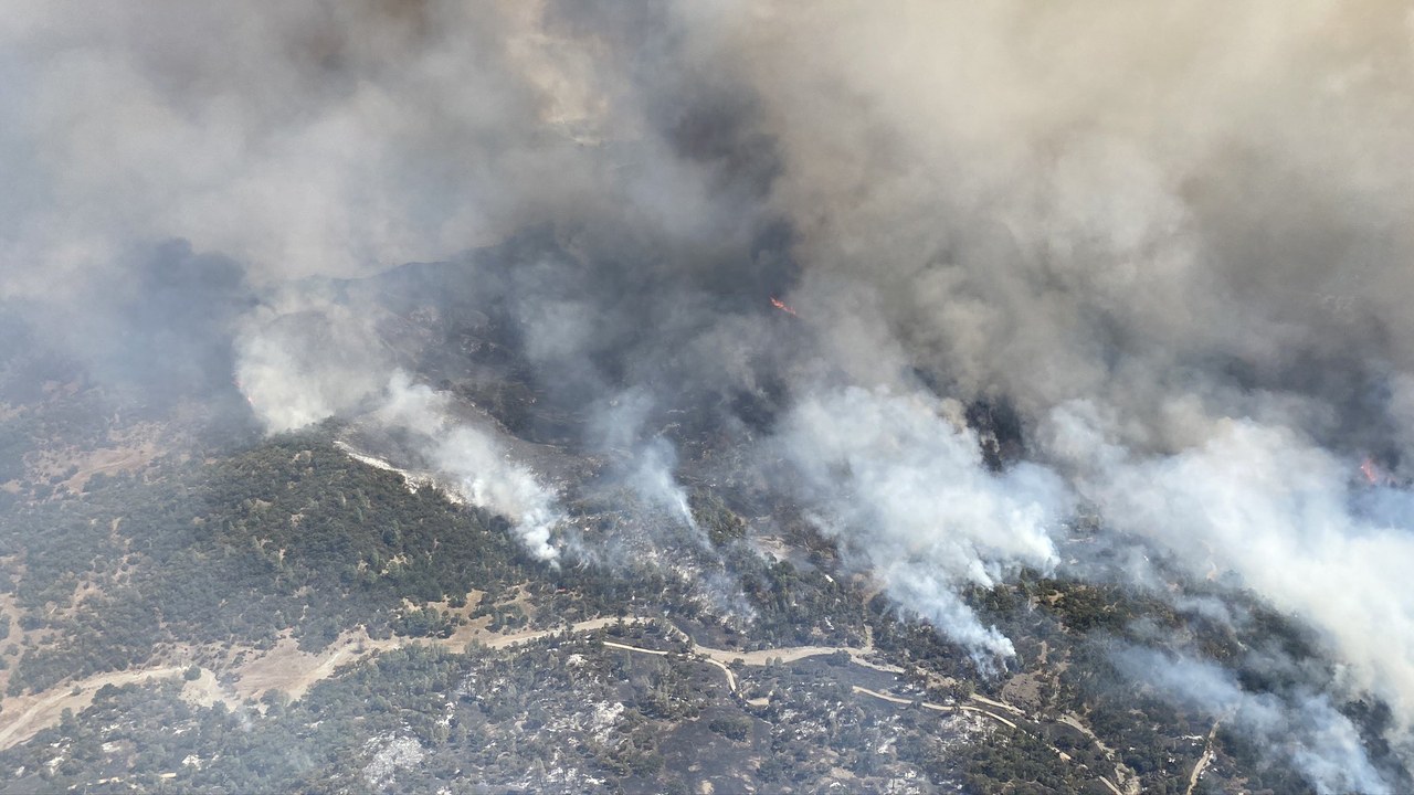 SCU Lightning Complex fires — Image Credit: Office of the Governor of California - Public domain/Wiki Commons