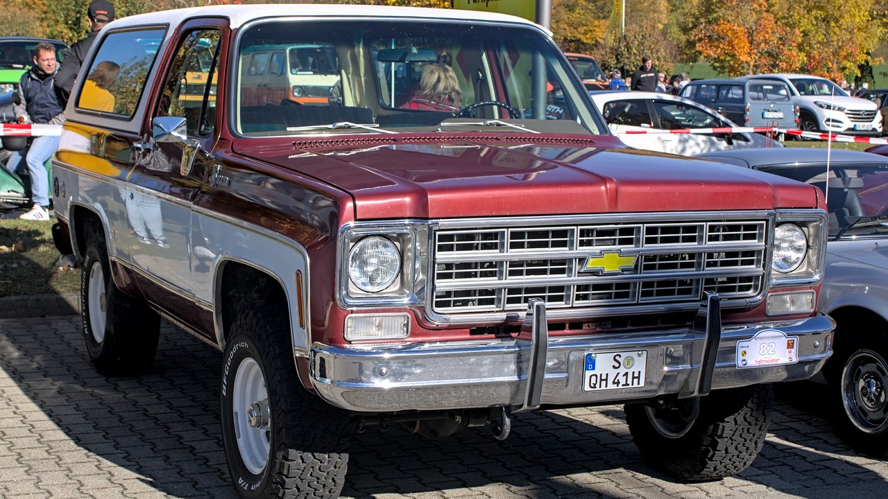 Chevrolet C/K 'square body' (1973-87) — Image Credit: Alexander Migl - CC BY-SA 4.0/Wiki Commons