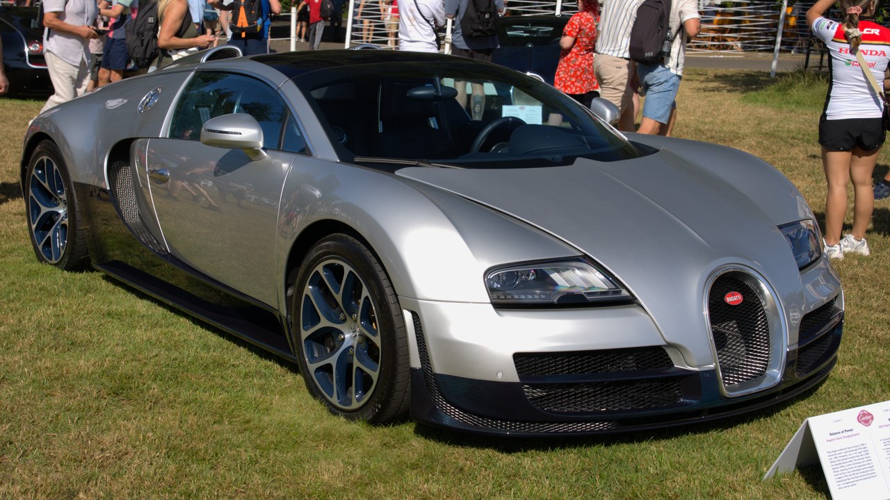 Bugatti Veyron 16.4 Grand Sport Vitesse — Image Credit: MrWalkr - CC BY-SA 4.0/Wiki Commons