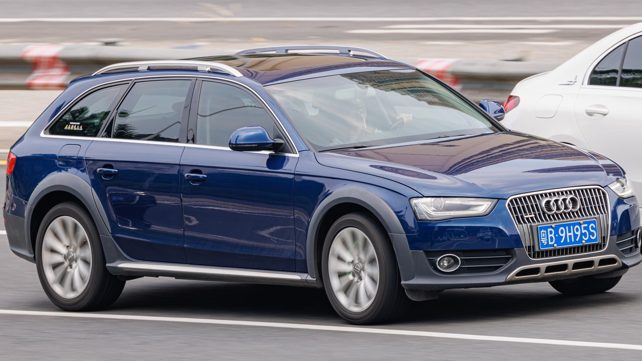 Audi S4 B8 — Image Credit: Dinkun Chen - CC BY-SA 4.0/Wiki Commons