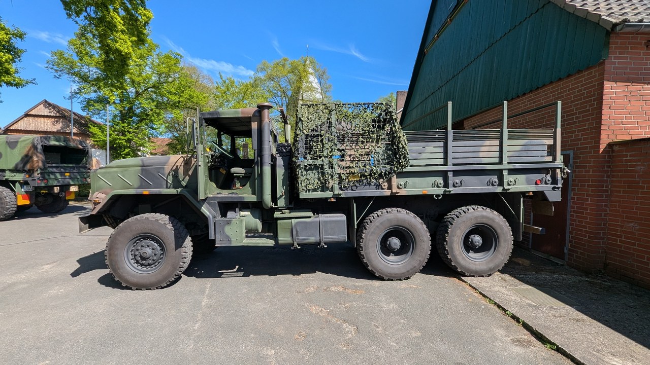 M939 series 5-ton 6x6 truck — Image Credit: Thomas Vogt from Paderborn, Deutschland - CC BY 4.0/Wiki Commons