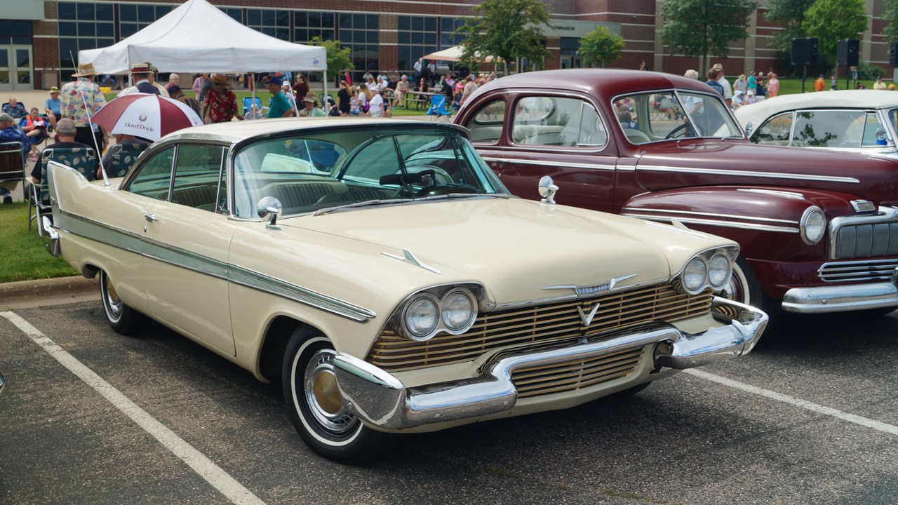 1958 Plymouth Fury — Image Credit: Greg Gjerdingen from Willmar, USA - CC BY 2.0/Wiki Commons