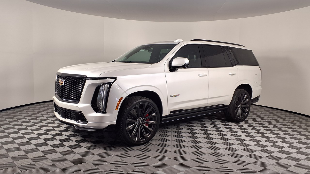 Cadillac Escalade-V — Image Credit: HJUdall - CC0/Wiki Commons