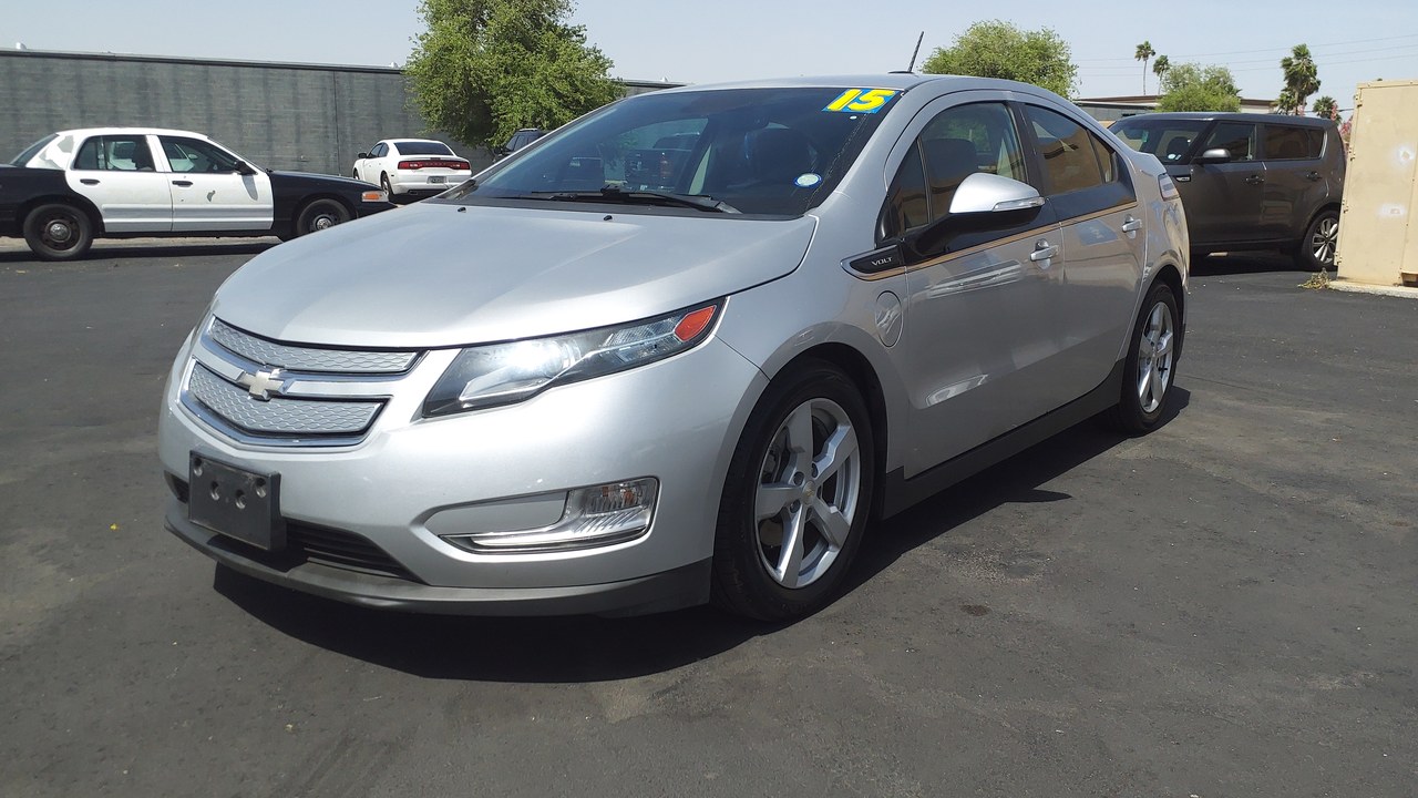 Chevrolet Volt — Image Credit: HJUdall - CC0/Wiki Commons