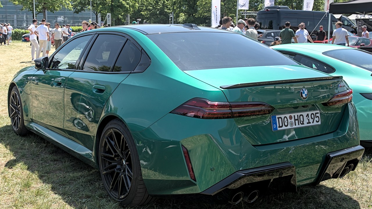 BMW M5 — Image Credit: Alexander Migl - CC BY-SA 4.0/Wiki Commons