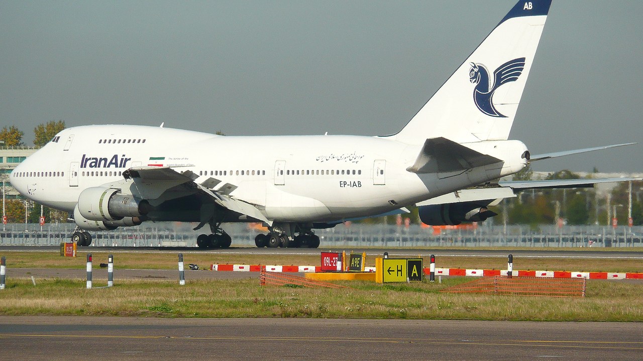 Boeing 747SP — Image Credit: John Taggart from Sunbury on Thames, Middlesex - CC BY-SA 2.0/Wiki Commons