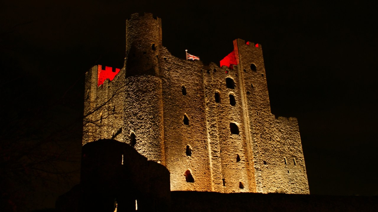 Rochester Castle — Image Credit: Sebastian Kuzma - CC BY-SA 3.0/Wiki Commons