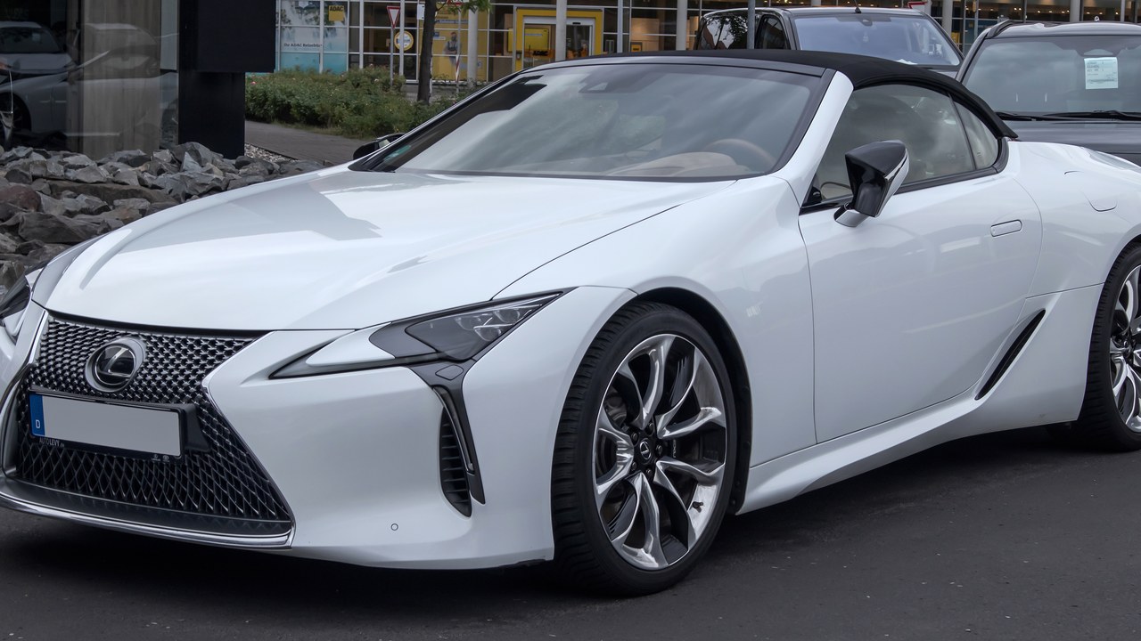Lexus LC 500 Convertible — Image Credit: M 93 - CC BY-SA 3.0 de/Wiki Commons