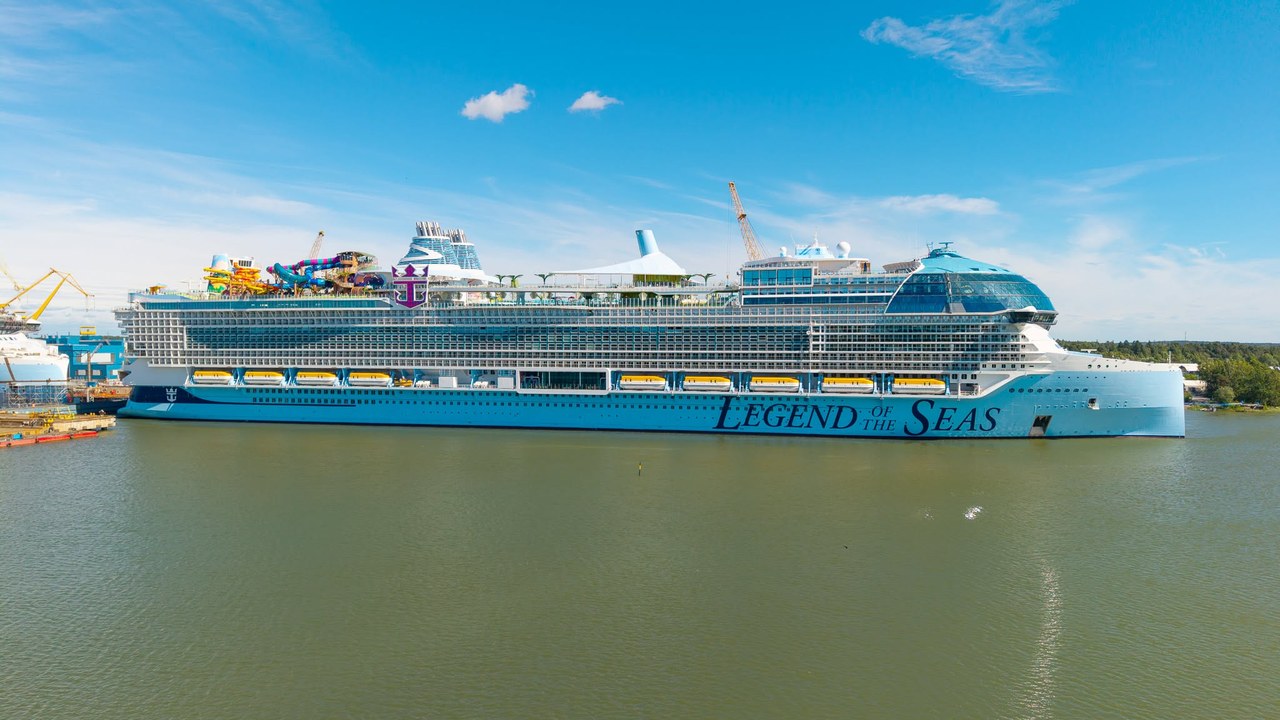 Legend of the Seas — Image Credit: BlueChase1333 - CC0/Wiki Commons
