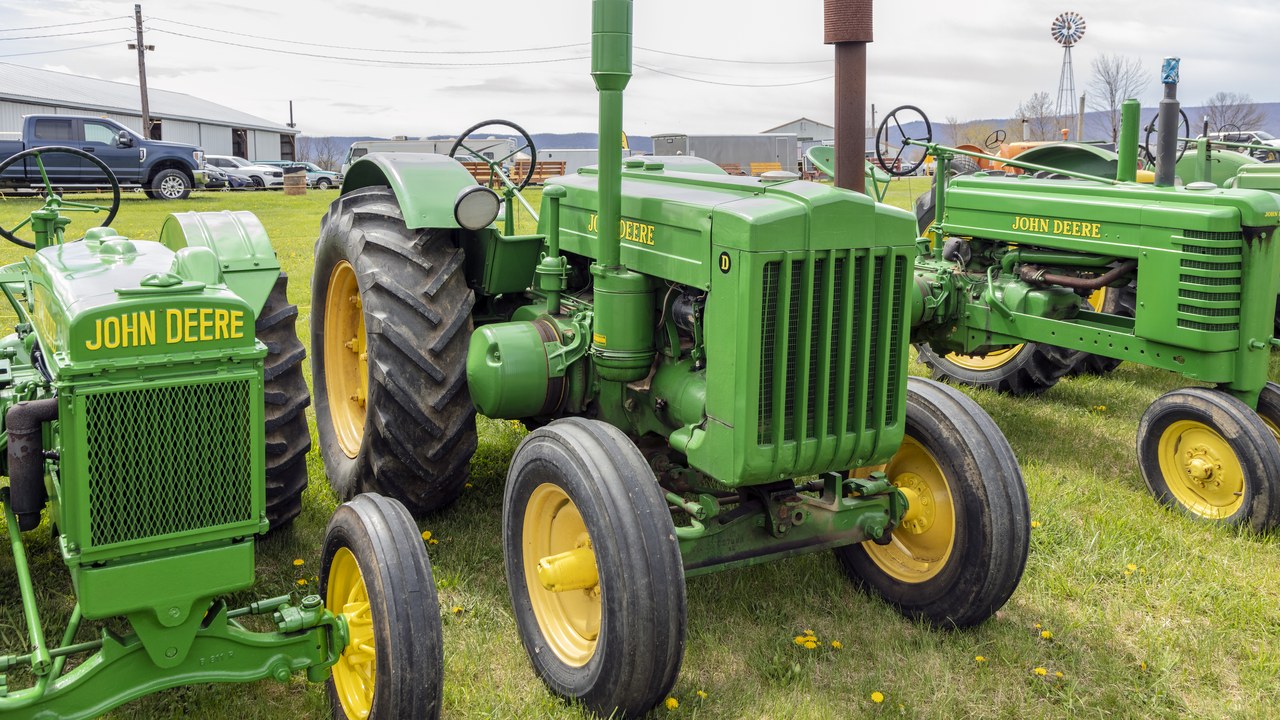 John Deere Model D — Image Credit: Acroterion - CC BY-SA 4.0/Wiki Commons