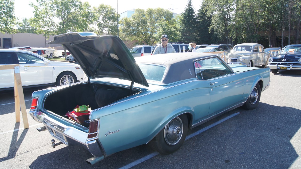 Lincoln Continental Mark III — Image Credit: Greg Gjerdingen from Willmar, USA - CC BY 2.0/Wiki Commons