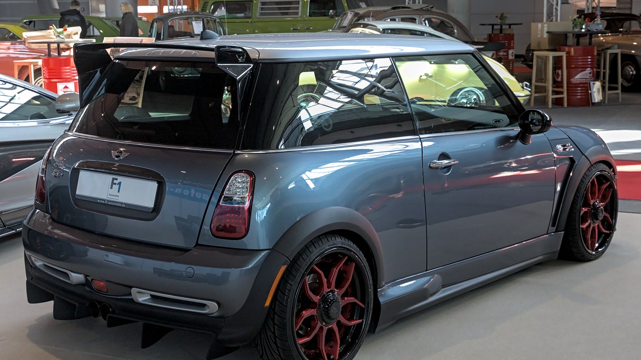 Mini Hatch — Image Credit: Alexander Migl - CC BY-SA 4.0/Wiki Commons