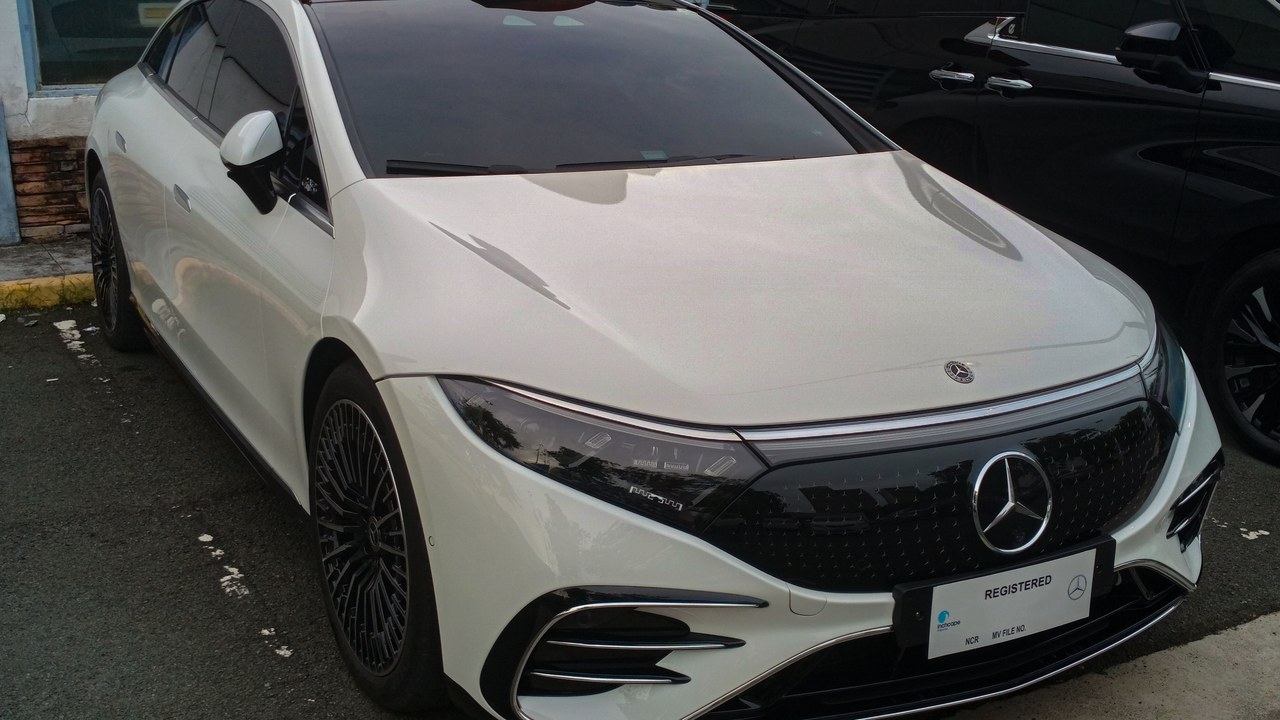 Mercedes-Benz EQS — Image Credit: Ethan Llamas - CC BY-SA 4.0/Wiki Commons