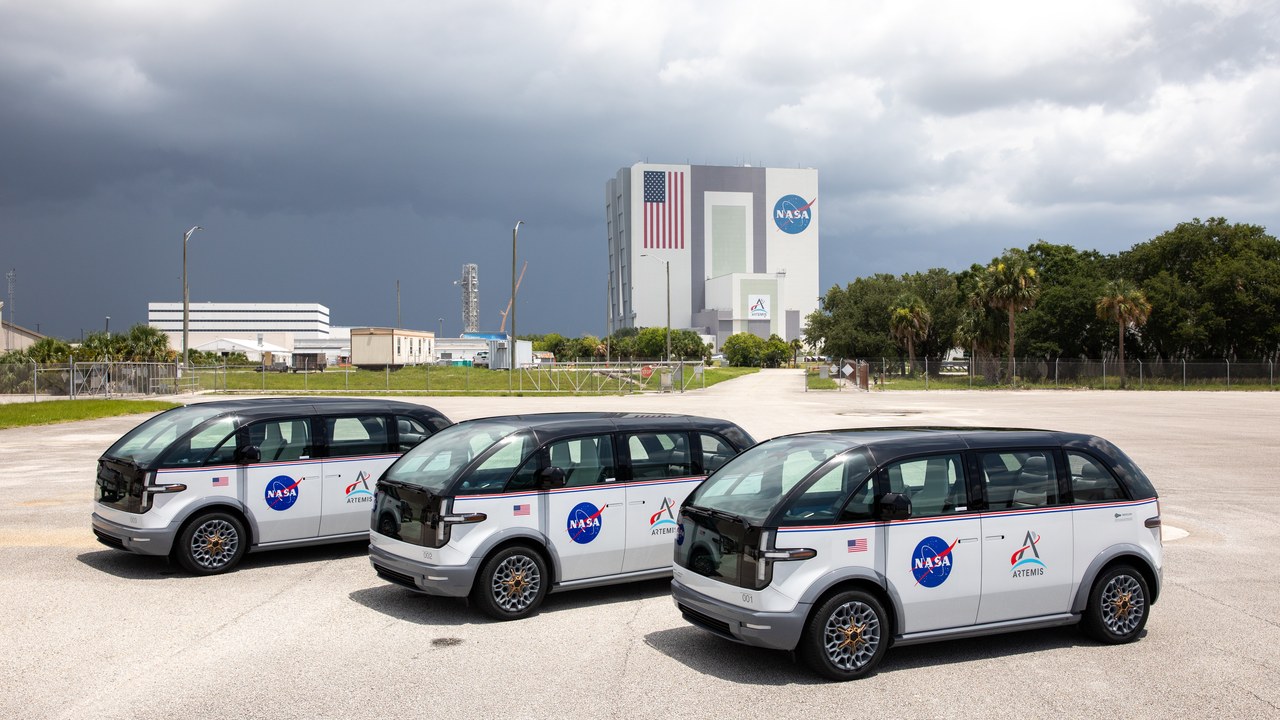 Canoo Lifestyle Vehicle — Image Credit: NASA/Isaac Watson - Public domain/Wiki Commons