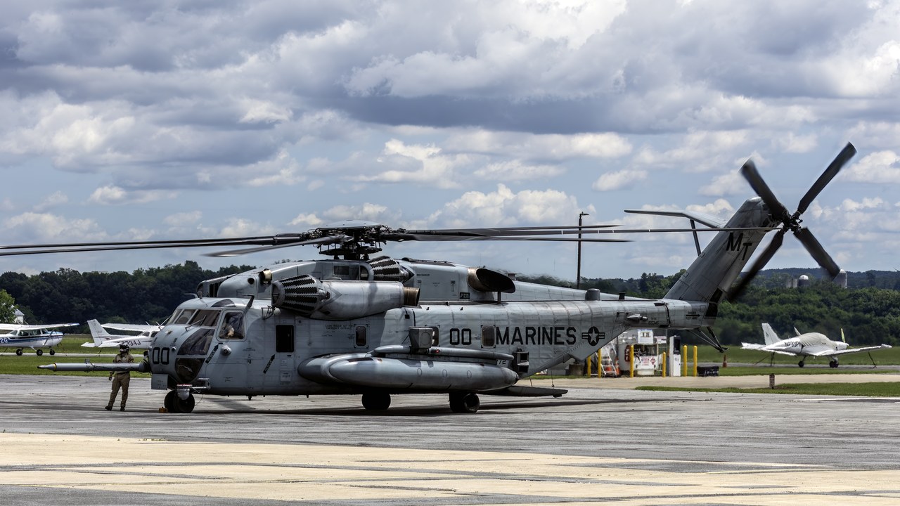 Sikorsky CH-53E Super Stallion — Image Credit: Acroterion - CC BY-SA 4.0/Wiki Commons