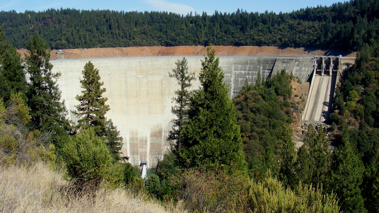 New Bullards Bar Dam — Image Credit: J.smith - CC BY-SA 3.0/Wiki Commons