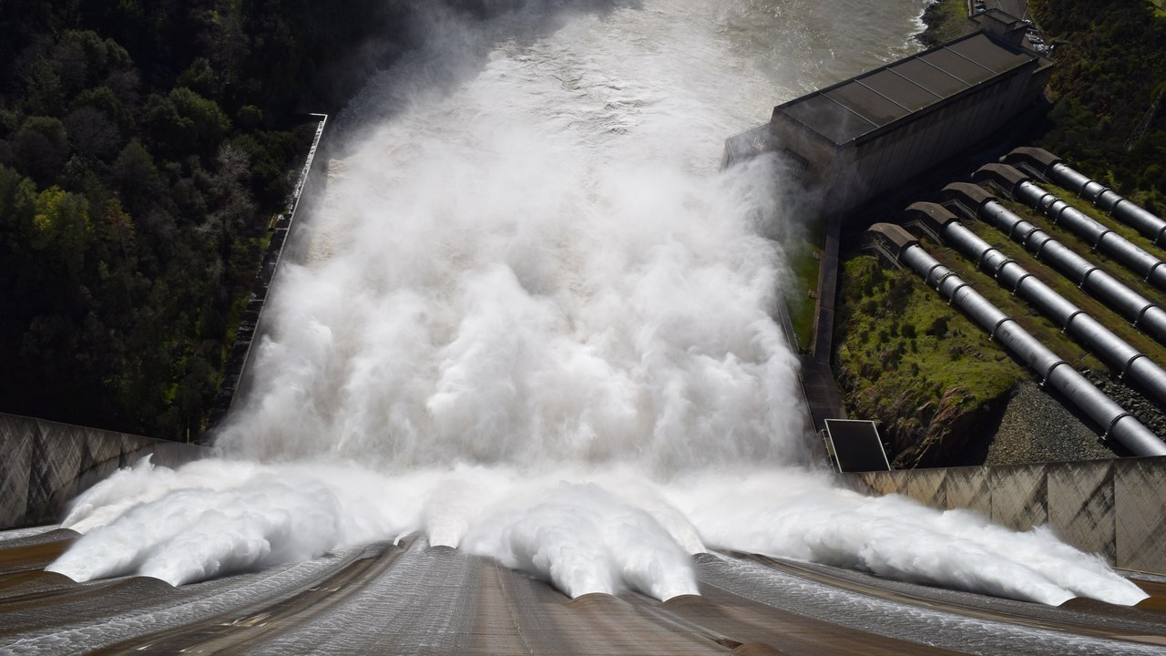 Shasta Dam — Image Credit: Bureau of Reclamation - CC BY-SA 2.0/Wiki Commons