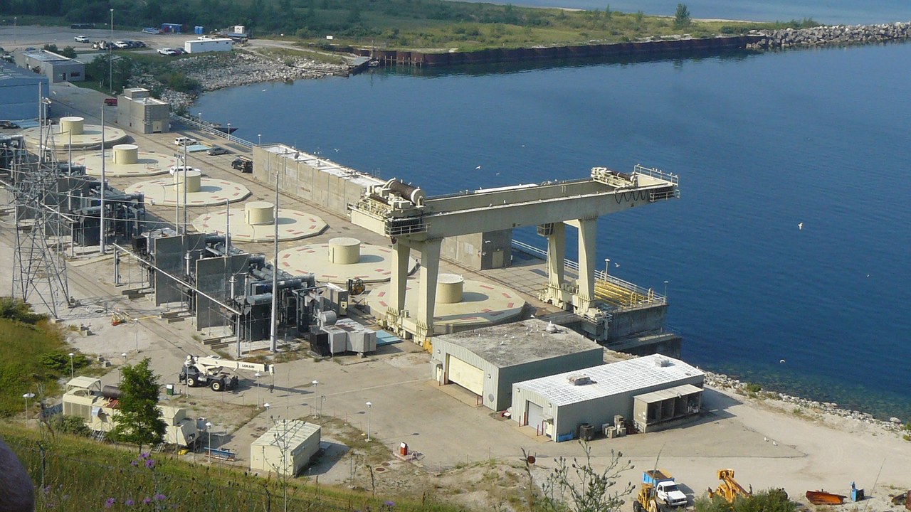 Ludington Pumped Storage Plant — Image Credit: NOAA Great Lakes Environmental Research Laboratory - CC BY-SA 2.0/Wiki Commons