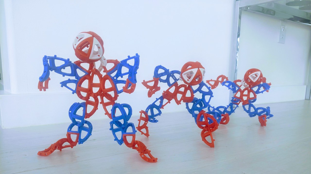 SHEIN spiral toys — Image Credit: Dutchdudedesign - CC BY-SA 4.0/Wiki Commons