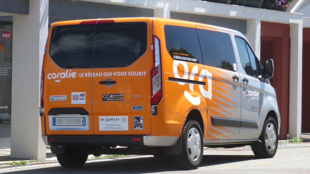 Ford Transit Custom Nugget — Image Credit: Anthony Levrot - CC BY-SA 4.0/Wiki Commons