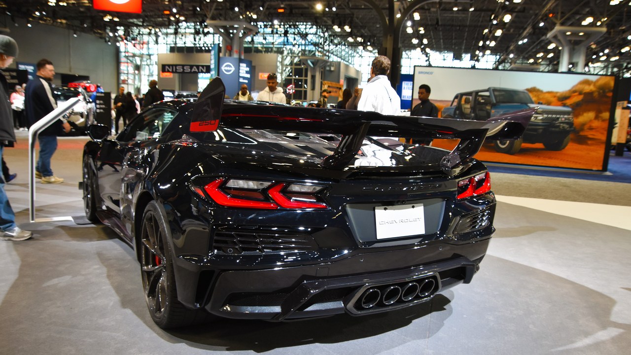 Chevrolet Corvette ZR1X — Image Credit: Charles from Port Chester, New York - CC0/Wiki Commons