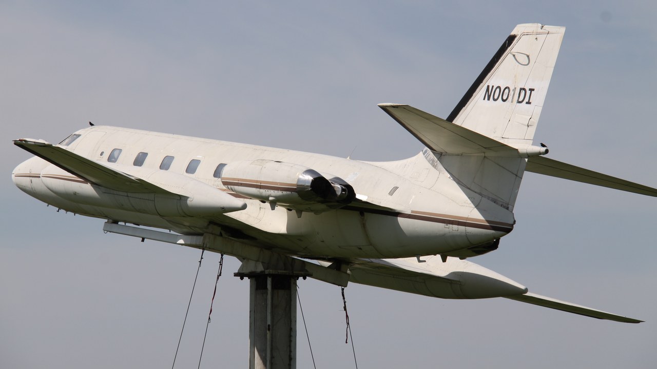 Lockheed JetStar — Image Credit: Aeroprints.com - CC BY-SA 3.0/Wiki Commons
