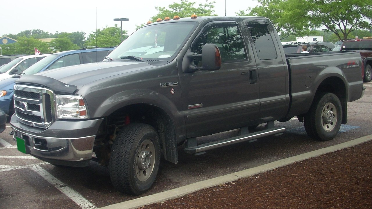 2006 Ford F-250 — Image Credit: Bull-Doser - Public domain/Wiki Commons