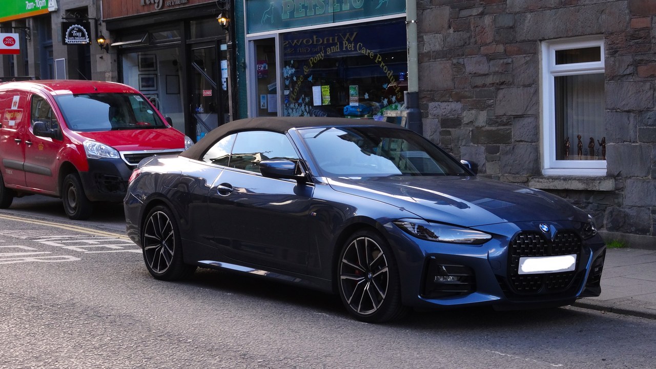 BMW 4 Series Convertible — Image Credit: Charles from Port Chester, New York - CC BY 2.0/Wiki Commons
