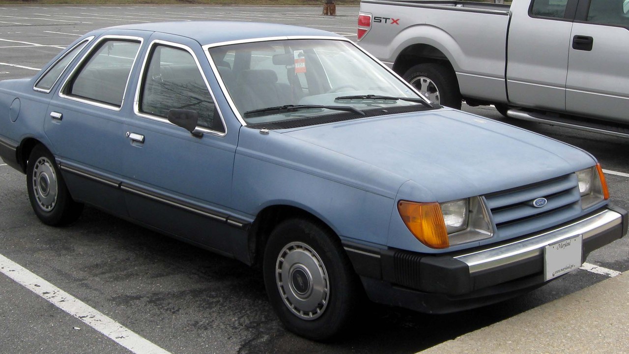 Ford Tempo Diesel — Image Credit: IFCAR - Public domain/Wiki Commons