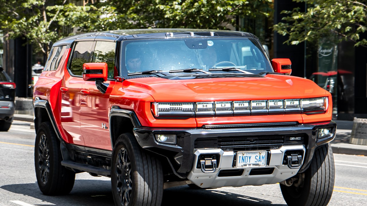 GMC Hummer EV SUV — Image Credit: OWS Photography - CC BY 4.0/Wiki Commons