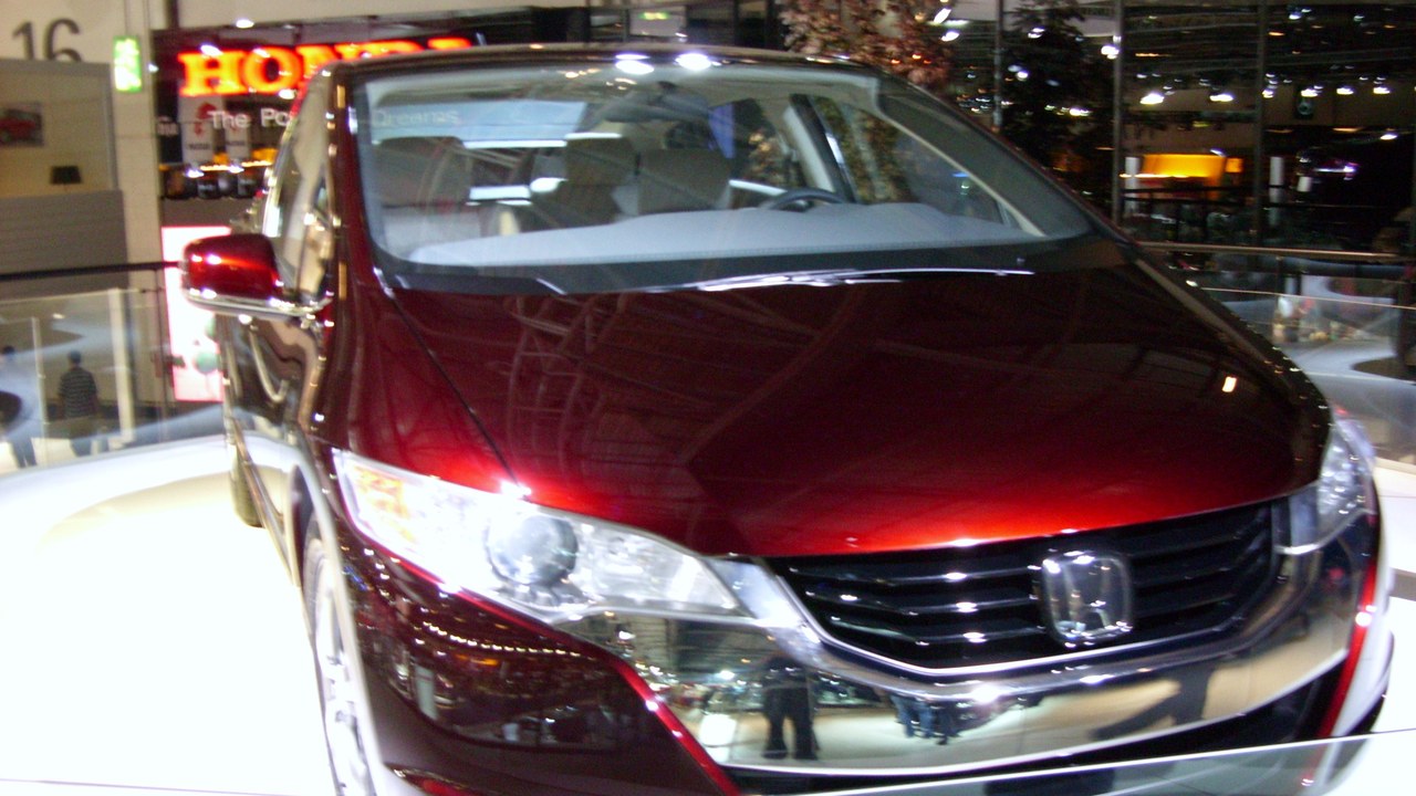 Honda FCX Clarity — Image Credit: Alan_D from Crawley, United Kingdom - CC BY 2.0/Wiki Commons
