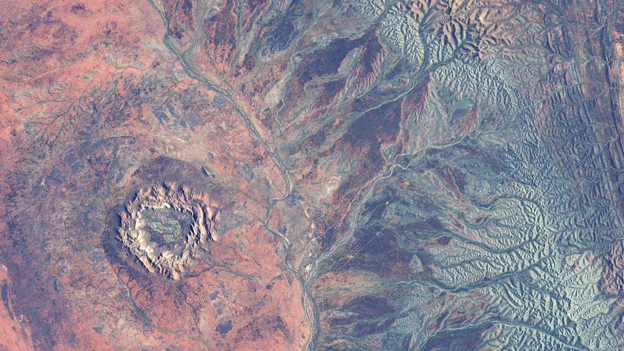 Gosses Bluff crater — Image Credit: Axelspace Corporation - CC BY-SA 4.0/Wiki Commons