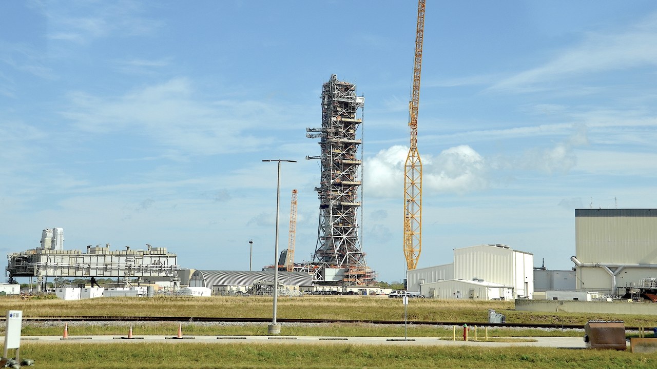 Mobile Launcher 1 — Image Credit: Olga Ernst - CC BY-SA 4.0/Wiki Commons