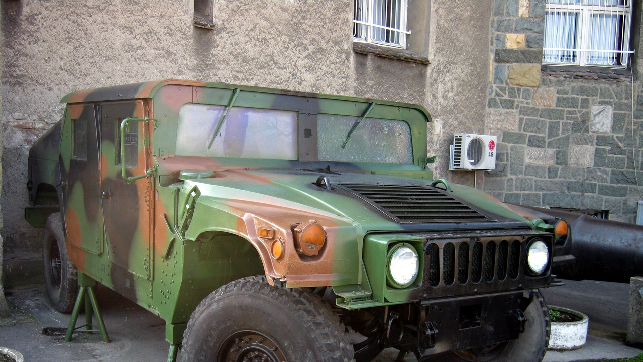 HMMWV — Image Credit: Boris Dimitrov - CC BY-SA 3.0/Wiki Commons