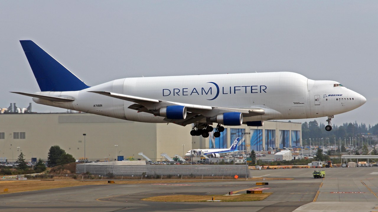 Boeing Dreamlifter — Image Credit: Ken Fielding - CC BY-SA 3.0/Wiki Commons