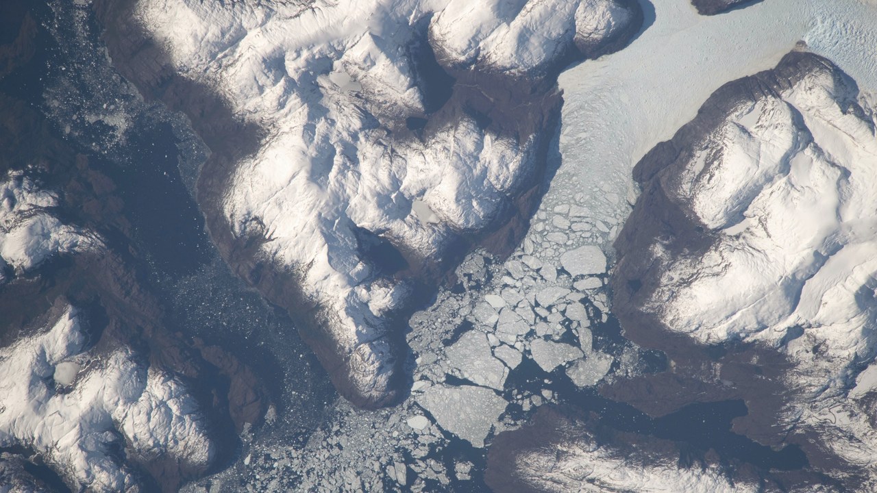 Southern Patagonian Ice Field — Image Credit: the NASA Expedition 20 crew - Public domain/Wiki Commons