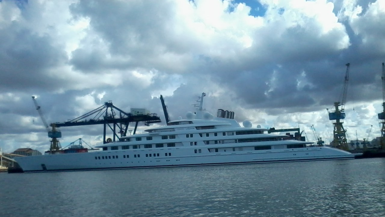 Azzam — Image Credit: Farid mernissi - CC BY-SA 4.0/Wiki Commons
