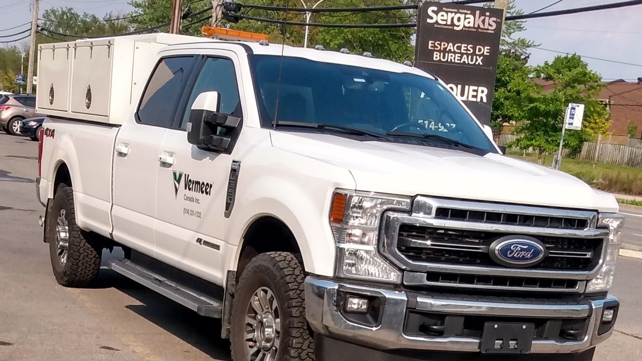 Ford F-350 Super Duty — Image Credit: Bull-Doser - Public domain/Wiki Commons
