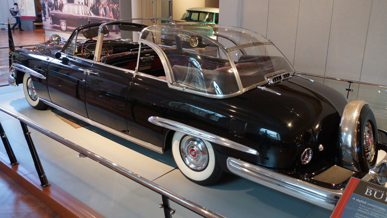 Truman/Eisenhower 1950 Lincoln 'Bubbletop' — Image Credit: Greg Gjerdingen from Willmar, USA - CC BY 2.0/Wiki Commons