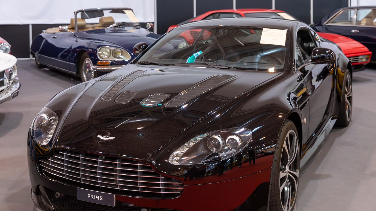 Aston Martin V8 Vantage — Image Credit: Matti Blume - CC BY-SA 4.0/Wiki Commons