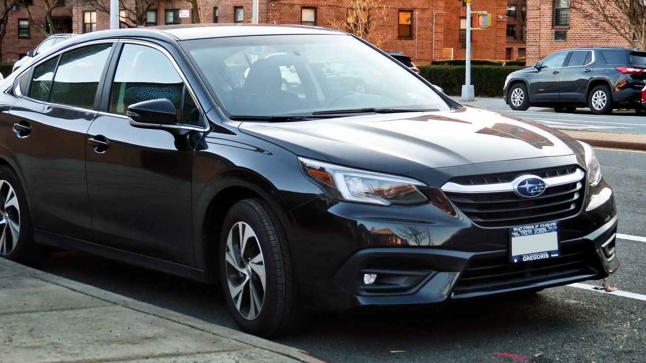 Subaru Legacy — Image Credit: Kevauto - CC BY-SA 4.0/Wiki Commons