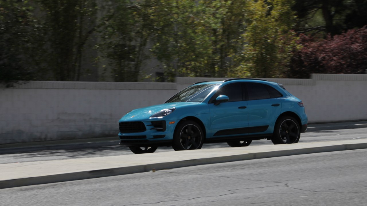 2014 Porsche Macan Diesel — Image Credit: Noah Wulf - CC BY-SA 3.0/Wiki Commons