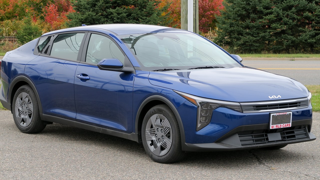 Kia K4 — Image Credit: Elise240SX - CC BY-SA 4.0/Wiki Commons