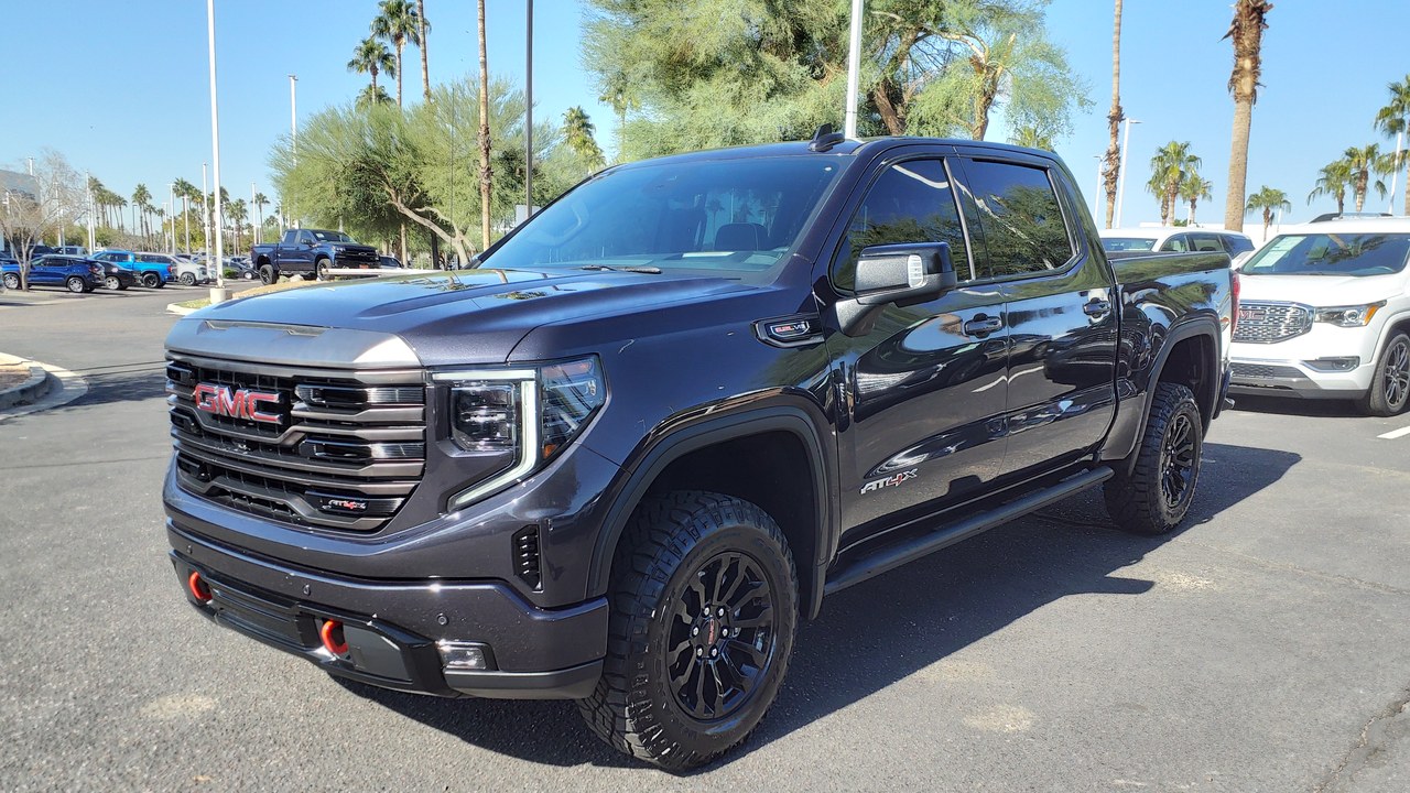 GMC Sierra 1500 — Image Credit: HJUdall - CC0/Wiki Commons