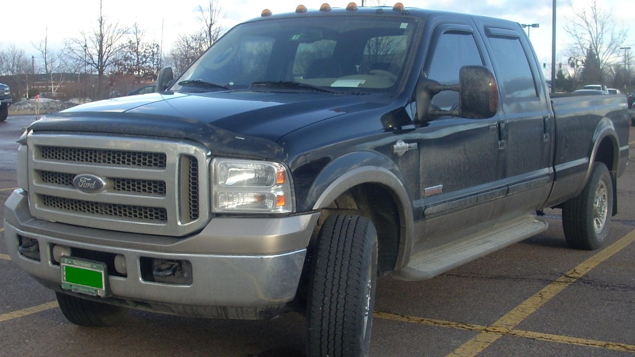 Ford F-250 Super Duty (2003-2007, 6.0L Power Stroke) — Image Credit: Bull-Doser - Public domain/Wiki Commons