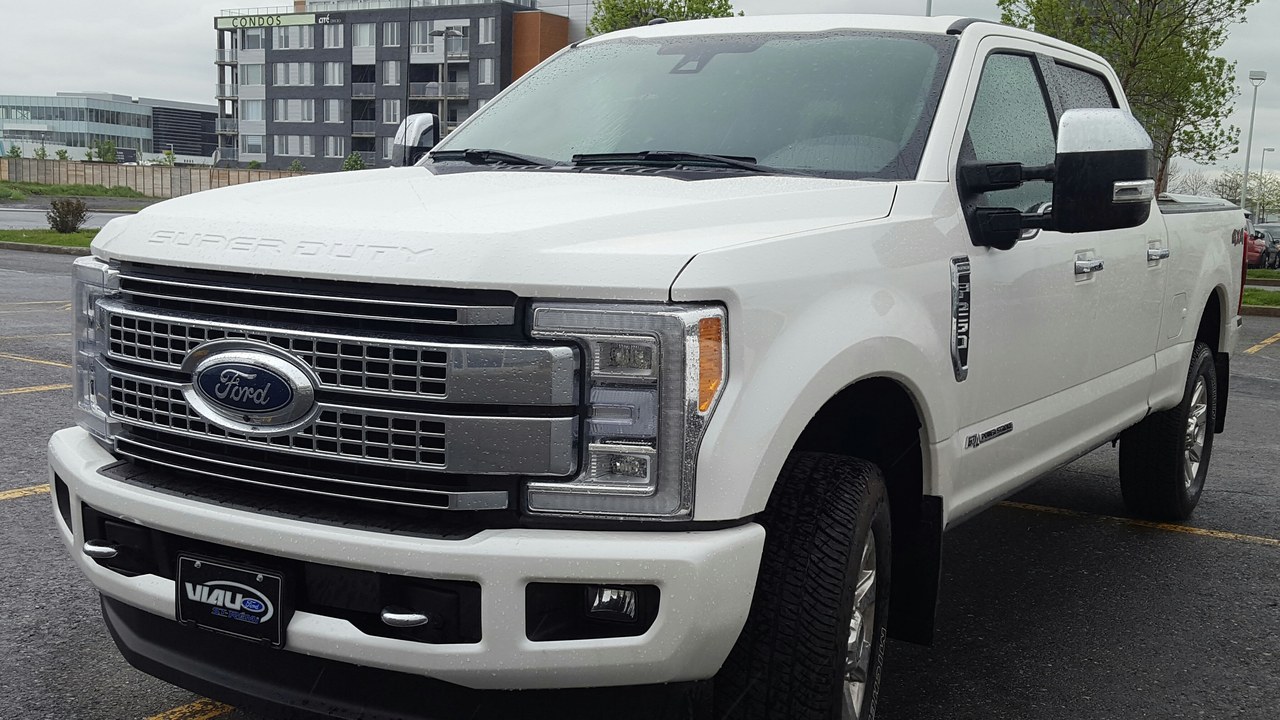 Ford Super Duty (2011-2023, 6.7L Power Stroke) — Image Credit: Bull-Doser - Public domain/Wiki Commons