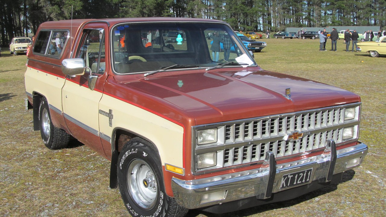 Chevrolet C/K (1978-1985, 5.7L diesel V8) — Image Credit: Riley from Christchurch, New Zealand - CC BY 2.0/Wiki Commons