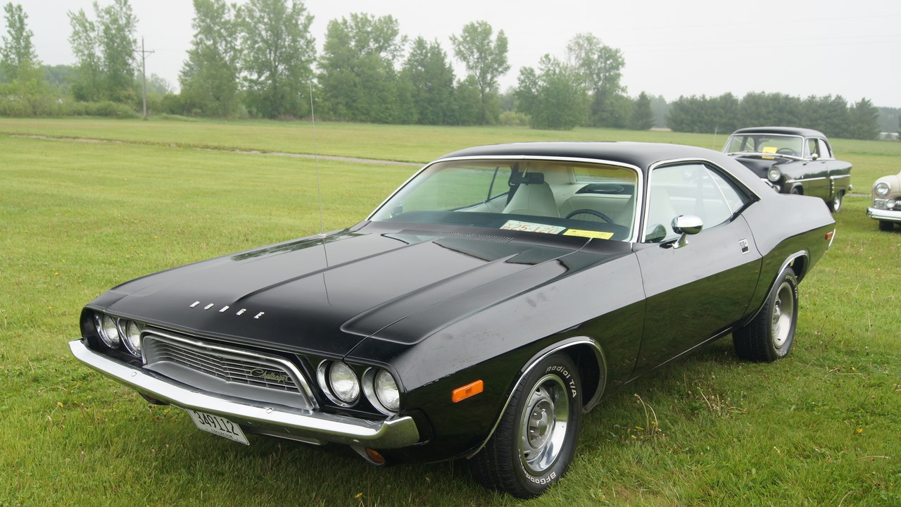Dodge Challenger (1974) — Image Credit: Greg Gjerdingen from Willmar, USA - CC BY 2.0/Wiki Commons