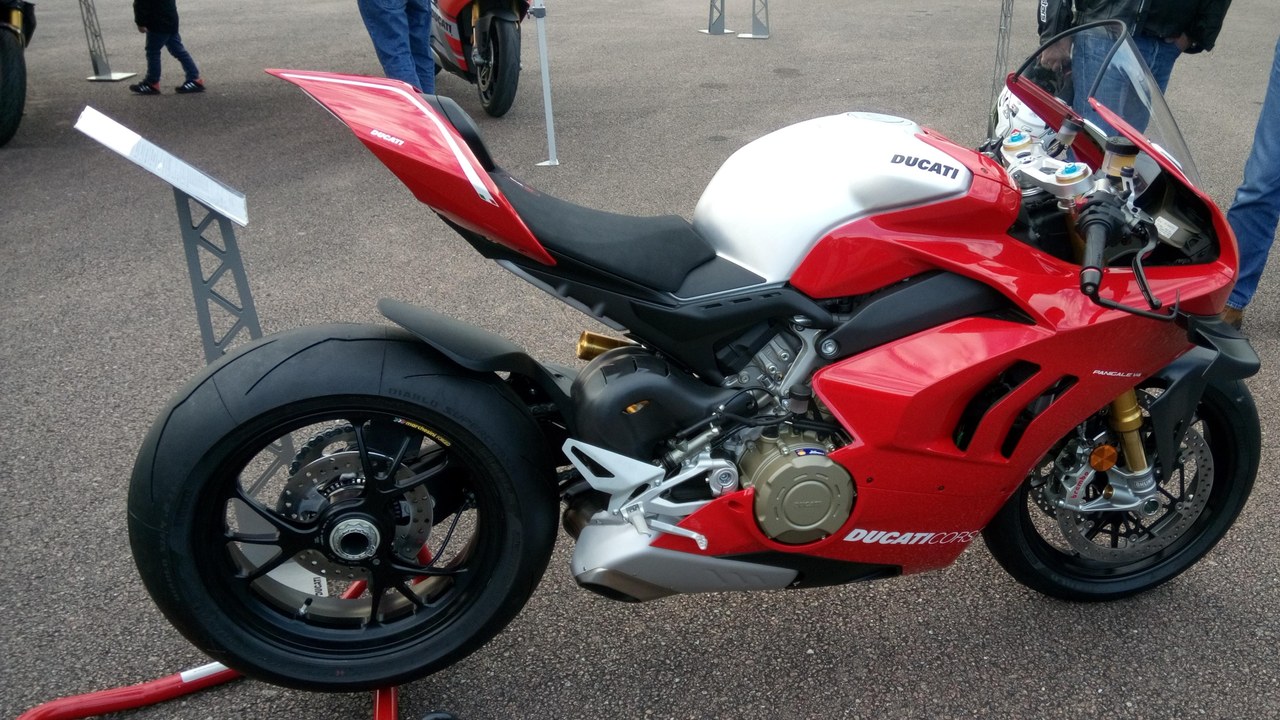 Ducati Panigale V4 — Image Credit: Cjp24 - CC BY-SA 4.0/Wiki Commons