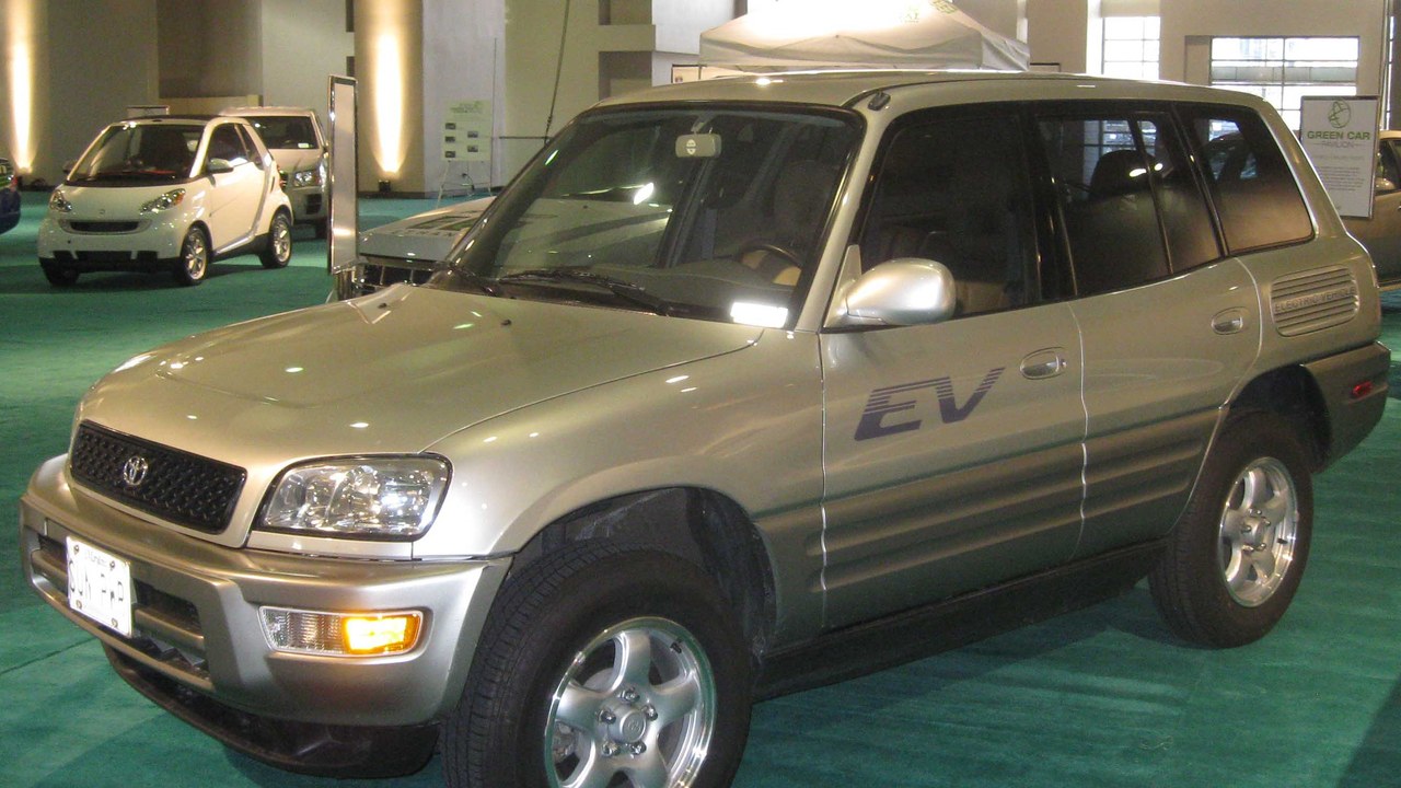 Toyota RAV4 EV — Image Credit: IFCAR - Public domain/Wiki Commons